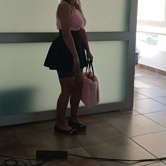 Fluffy soft Purse - Picture 5 of 10